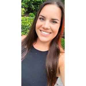 Meet your Posher, Angela